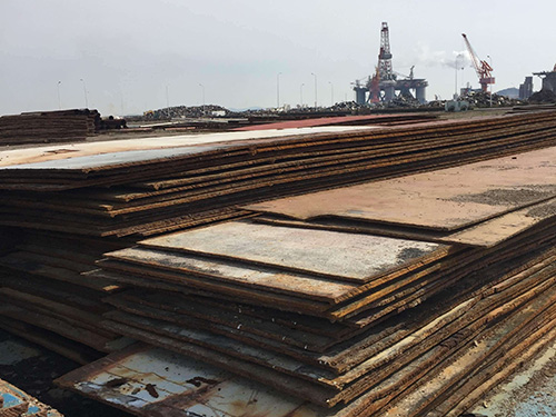 鋼板鋪路也是常見(jiàn)的一種鋪路方式，利用鋼板鋪路具有哪些意義？！