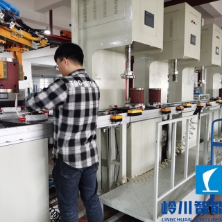 減速電機(jī)自動(dòng)化組裝線